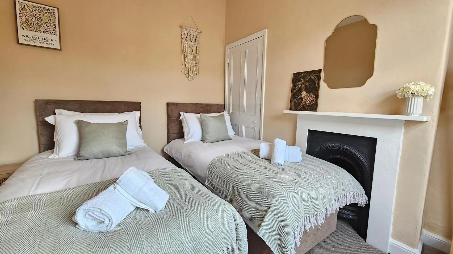 St Pauls Terrace - 2 Bed House Nr Train Station Villa York Feriehus